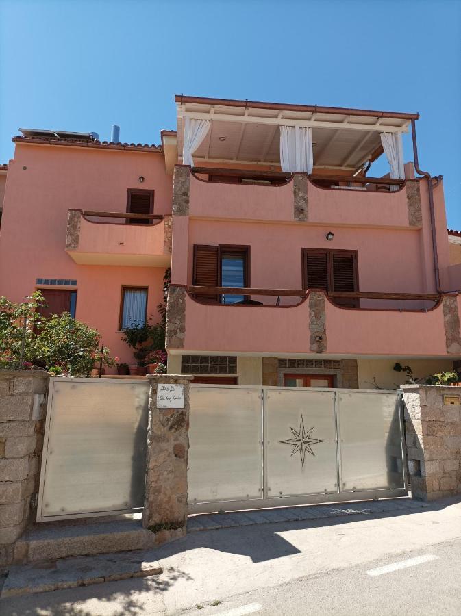 The Roses Garden Bed and Breakfast La Maddalena  Eksteriør billede